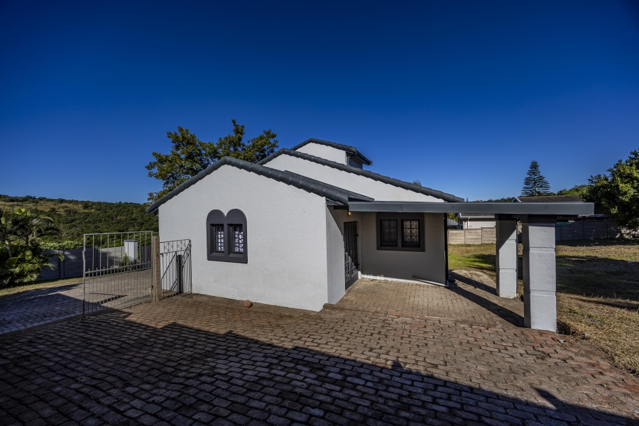 To Let 3 Bedroom Property for Rent in Beacon Bay Eastern Cape